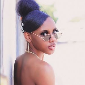 Meet your Posher, Taiya